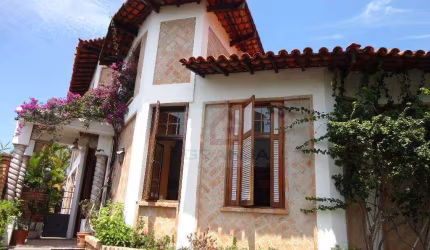 Casa com 4 dormitórios à venda, 307 m² por R$ 1.650.000,00 - Granja Viana - Jandira/SP