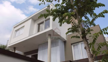 Casa à venda, 250 m² por R$ 1.300.000,00 - Granja Viana - Carapicuíba/SP
