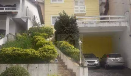 Casa com 3 dormitórios à venda, 210 m² por R$ 990.000,00 - Granja Viana - Jandira/SP