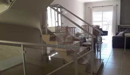 Casa com 3 dormitórios à venda, 160 m² por R$ 650.000,00 - Granja Viana - Cotia/SP
