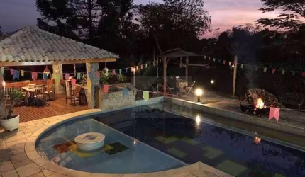 Casa com 4 dormitórios à venda, 700 m² por R$ 3.000.000 - Caucaia do Alto - Cotia/SP