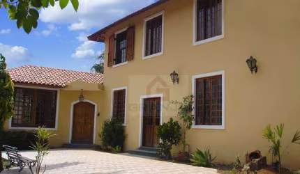 Casa com 3 dormitórios à venda, 400 m² por R$ 2.000.000,00 - Granja Viana - Carapicuíba/SP