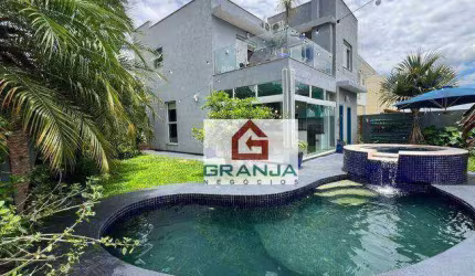 Casa com 3 dormitórios à venda, 210 m² por R$ 1.590.000,00 - Granja Viana - Cotia/SP