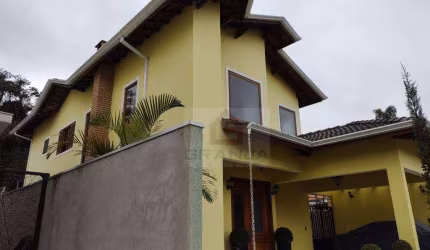 Casa com 3 dormitórios à venda, 236 m² por R$ 1.490.000,00 - Granja Viana - Cotia/SP
