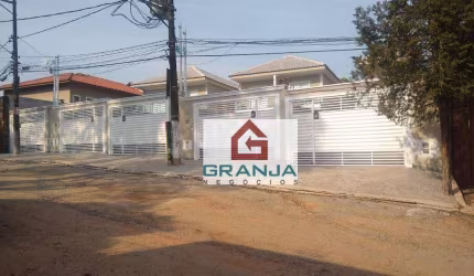 Casa com 3 dormitórios à venda, 130 m² por R$ 730.000,00 - Granja Viana - Cotia/SP