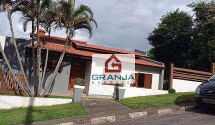 Casa com 3 dormitórios à venda, 280 m² por R$ 1.400.000,00 - Granja Viana - Cotia/SP