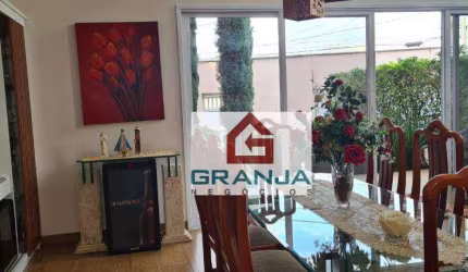 Casa com 3 dormitórios à venda, 310 m² por R$ 1.380.000,00 - Granja Viana - Carapicuíba/SP