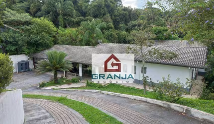 Casa com 3 dormitórios à venda, 220 m² por R$ 980.000,00 - Granja Viana - Cotia/SP