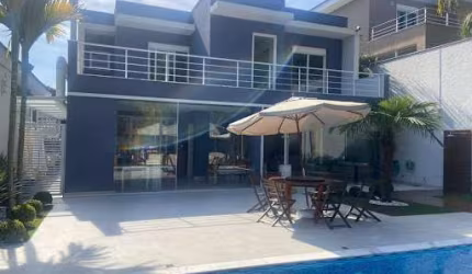 Casa com 4 dormitórios à venda, 356 m² por R$ 3.900.000,00 - Granja Viana - Cotia/SP