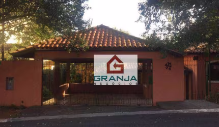 Casa com 3 dormitórios para alugar, 282 m² por R$ 7.823,35/mês - Granja Viana - Cotia/SP