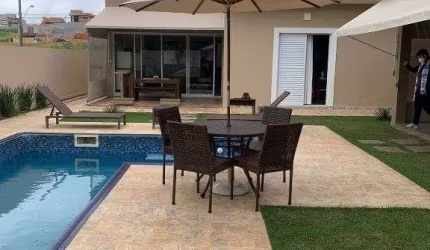 Casa com 3 dormitórios à venda, 260 m² por R$ 1.350.000,00 - Central Park Residence Club - Vargem Grande Paulista/SP