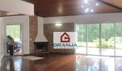 Casa TERREA com 3 suítes em terrenos de 2.000 em condominio