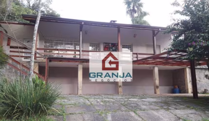 Casa com 3 dormitórios à venda por R$ 830.000,00 - Cotia - Cotia/SP