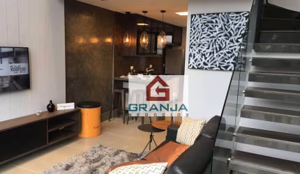 TRIPLEX com 03 suítes à venda, 125 m² por R$ 920.000 - Granja Viana - Cotia/SP
