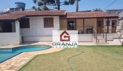 Linda Casa Térrea com Piscina Aquecida para venda por R$ 650 mil no Condomínio Recanto Verde - Cotia