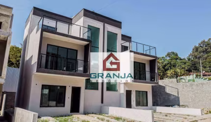 Casa com Arquitetura Moderna com 04 dormitorios na Granja Viana a Venda por R$ 850 mil
