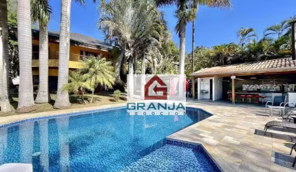 Linda e impecável! 5 suítes, home office, gourmet, piscina à venda, 609 m² por R$ 3.600.000 - Palos Verdes - Cotia/SP