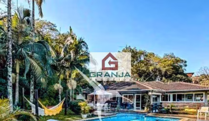 Casa Térrea em Estilo Chácara, Completamente Privativa e Imersa em Natureza!