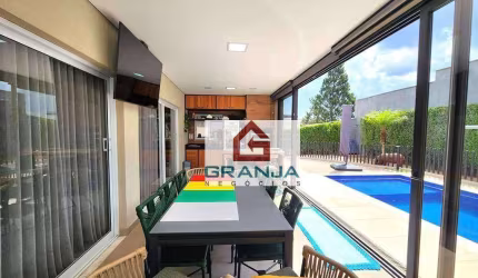 Imóvel com 3 suítes climatizadas, piscina, área gourmet à venda, 303 m² por R$ 3.400.000 - Granja Viana – Chácara dos Lagos - Carapicuíba/SP