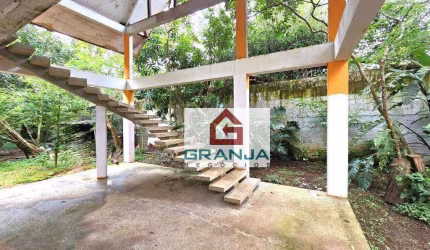 Se você busca um projeto sólido e moderno para finalizar do seu jeito, essa casa é perfeita para você!