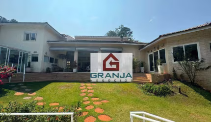 Imóvel Luxuoso de Alto Padrão com 8 suítes, Apto de funcionários, piscina, sauna, hidro, home office! à venda, 849 m² por R$ 8.900.000 - Atibaia/SP