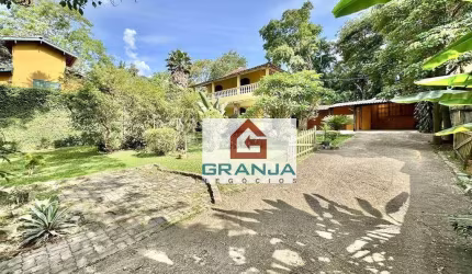 Cond. Jardim Colibri - Rústica, avarandada, c/ 3 dorms, quintal e muito jardim! venda, 150 m² por R$ 920.000 - Jardim Colibri - Cotia/SP