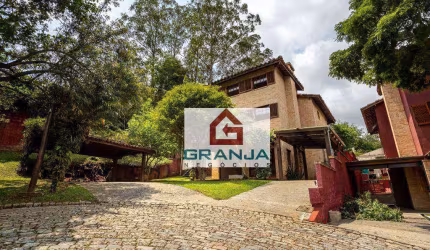Maravilhosa Casa com 4 suítes, climatizada, repleta de armários! à venda, 350 m² por R$ 2.500.000 - Granja Viana – Chácara dos Lagos - Carapicuíba/SP