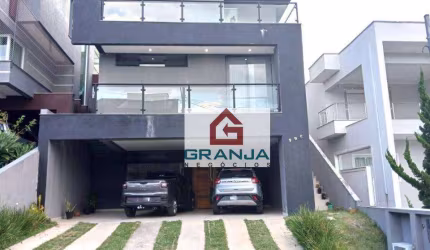 Excelente Casa com 2 suítes, piscina, churrasqueira, home office! para alugar, 220 m² por R$ 7.500/mês - Cond. Palm Hills - Cotia/SP