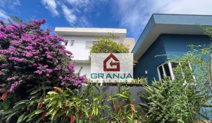 Maravilhosa Casa com 3 suítes, piscina, churrasqueira! à venda, 300 m² por R$ 1.890.000 - Nova Higienópolis - Jandira/SP