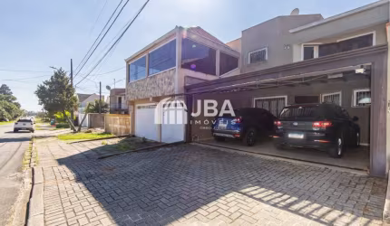 SOBRADO COM 3 QUARTOS FRENTE PRA RUA NO BOQUEIRÃO