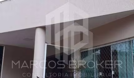Casa em condomínio,  3 suítes,  triplex, 2 vagas no Bairro de Patamares . Entrem em contato conosco e agendem uma visita.