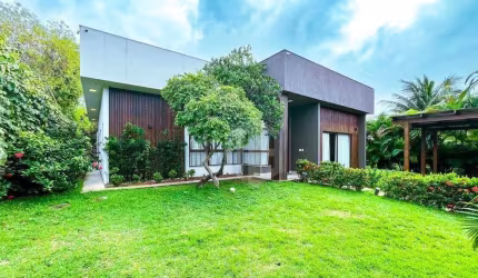 Casa de Alto Padrão à Venda no Condomínio Quinta das Lagoas – Itacimirim | 6 Suítes | Piscina | 1.000m² de Terreno!
