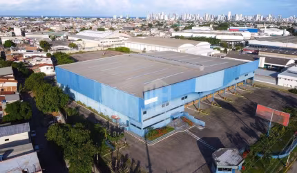 Galpão Comercial para Aluguel em Jaboatão com 36 Docas Cross-Dock Frente BR-101 / 7050m²  de ABL e 9000m² de Pátio.