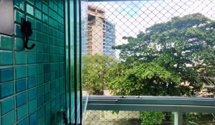 Vendo apartamento 2/4 no Costa Azul