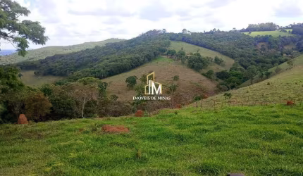 Terreno á venda de 9 hectares com muita água em Rio Manso MG!