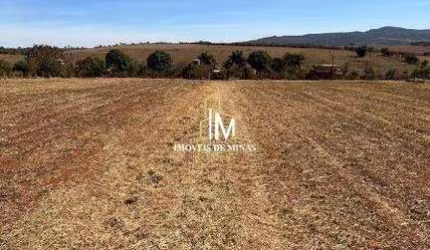 Terrenos á venda de 1000m², toda cercada á vista em Mateus Leme MG!