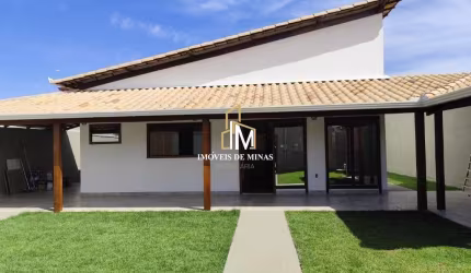 Casa á venda sendo ótima localização, terreno de 360m² em Igarapé MG!