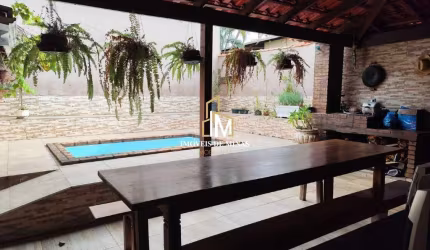 Casa á venda com 03 quartos sendo 01 suíte com ótima localização em São Joaquim de Bicas MG!