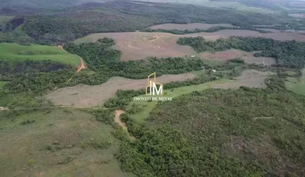 Fazenda á venda de 185 hectares com cisterna e 04 lagoas em Formiga MG!