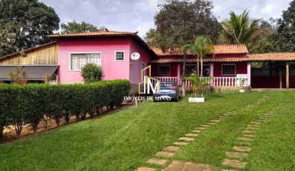 Sítio A VENDA 03 quartos sendo 01 suíte TERRENO 1.680m² Igarapé MG