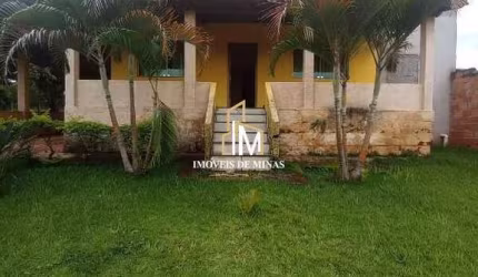 Sítio á venda de 1054m² com 03 quartos sendo 01 suíte em Igarapé MG!