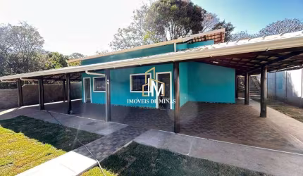 Chácara á venda com 03 quartos sendo 01 suíte, terreno 1000m² em Itatiaiuçu MG!