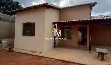 Casa á venda de 360m² sendo ótima localização em Igarapé MG!