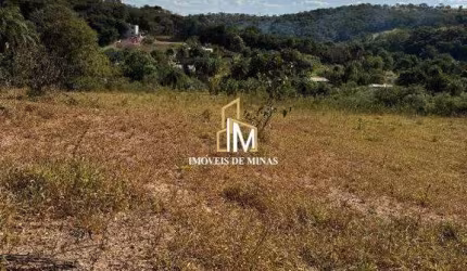 Terreno á venda de 7500m², com ótima topografia em Mateus Leme MG!