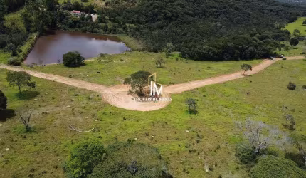 Fazenda á venda de 2 hectares com ótima topografia em Itatiaiuçu MG!