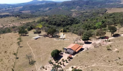 Fazenda á venda de 42 hectares com 02 minas, sendo 02 quartos em Itaúna MG!