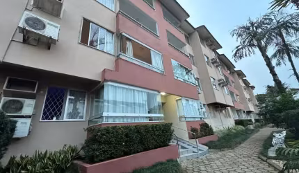 Apartamento com 2 dormitórios no América