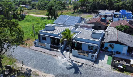 Casa à venda em Balneário Piçarras