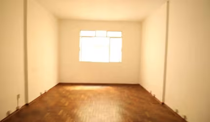Sala Comercial de 30,24m2 no Centro de Belo Horizonte-MG: A Oportunidade que Você Procurava!