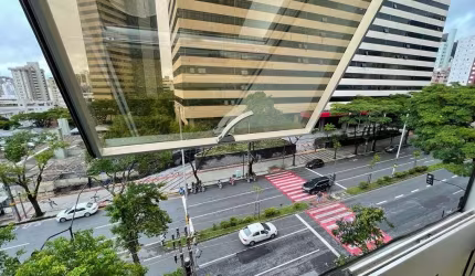 Prédio Comercial de Alto Padrão com 40 Vagas de Garagem na Melhor Localização de Belo Horizonte-MG, Bairro Cruzeiro - 2.550m².